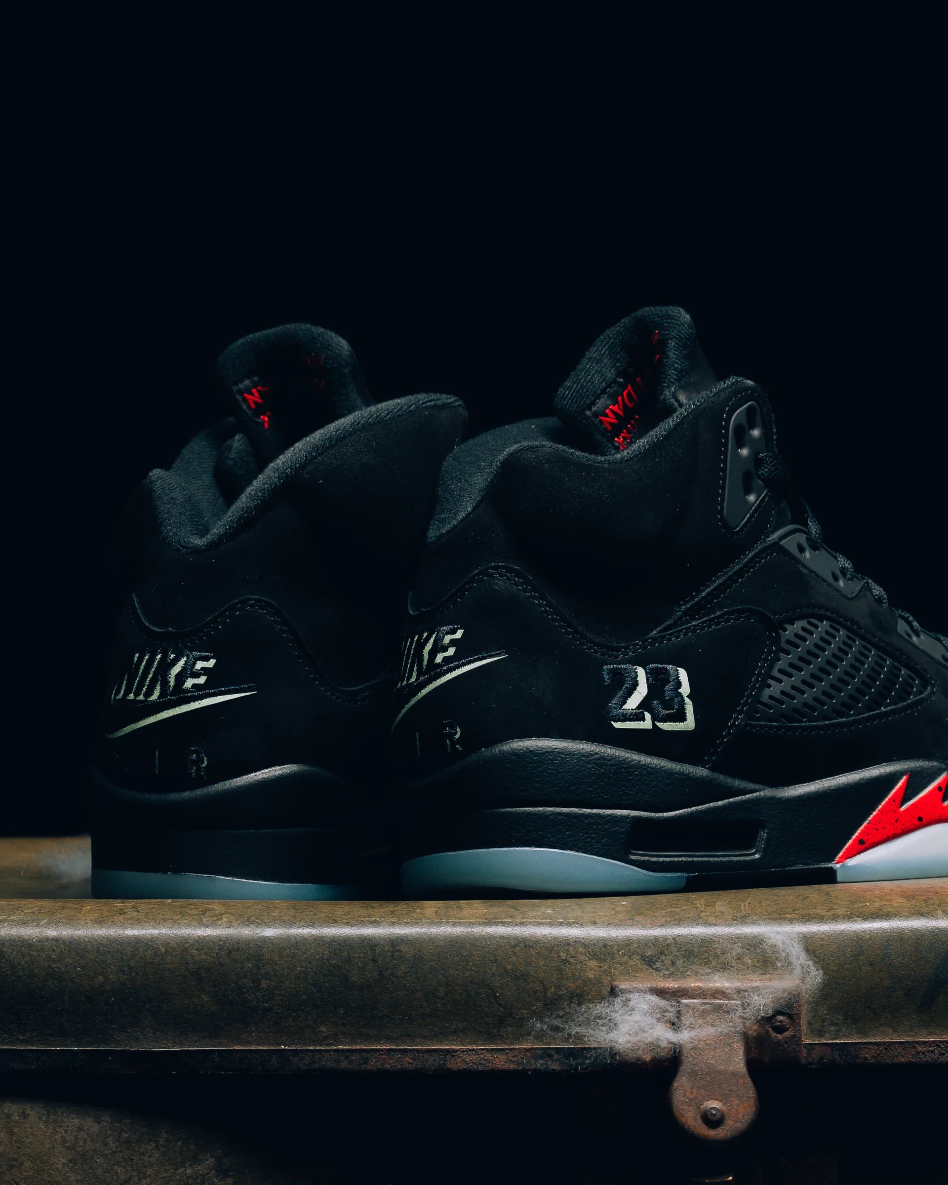 JORDAN 5 RETRO 'HALLOWEEN'