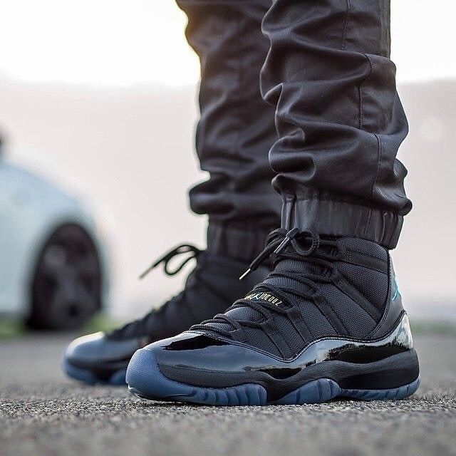 JORDAN 11 RETRO 'GAMMA BLUE' 2025
